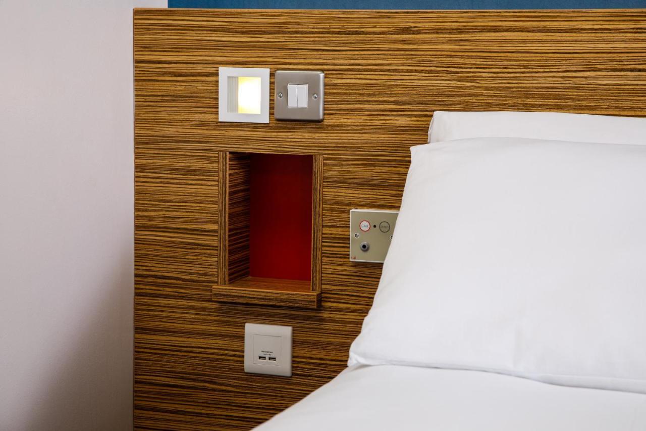 Ibis Budget Stansted Bishops Stortford Birchanger Екстер'єр фото