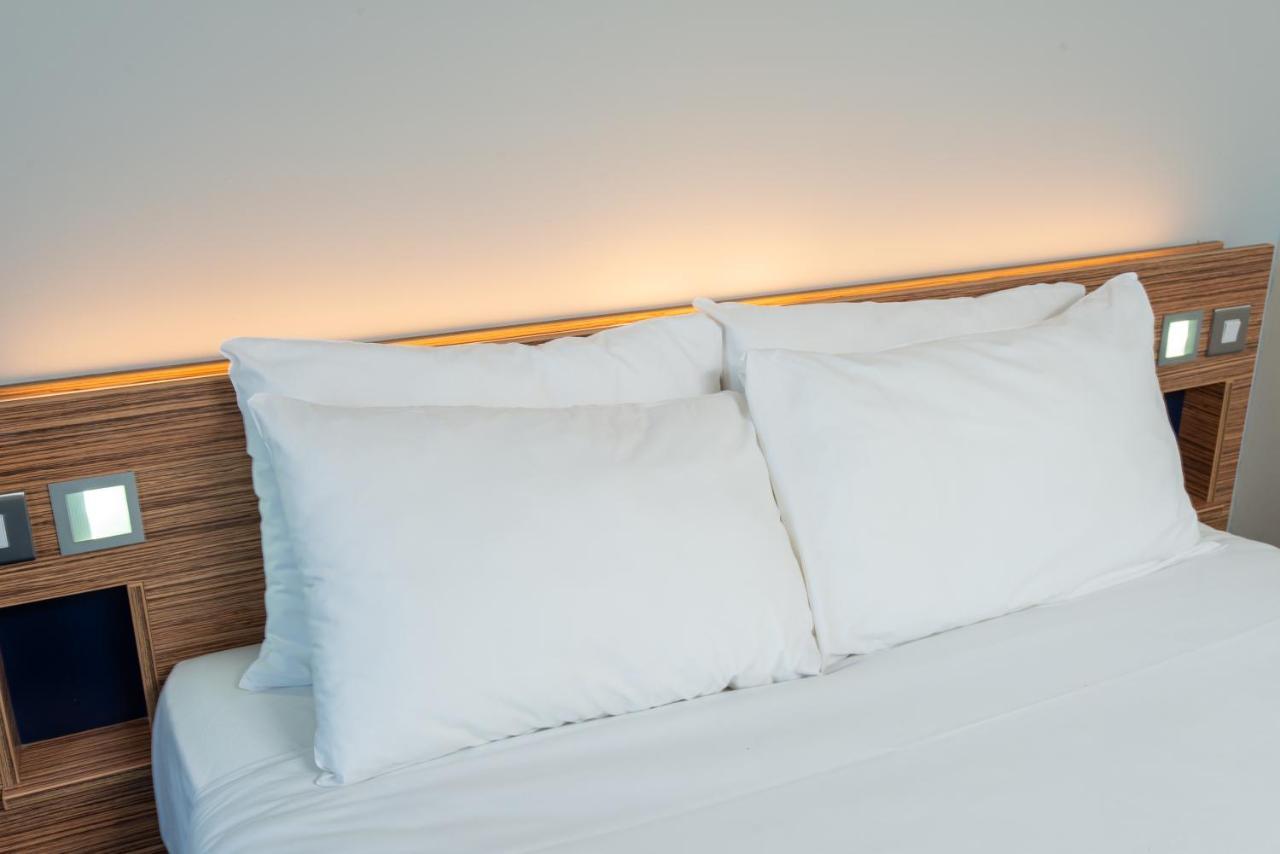 Ibis Budget Stansted Bishops Stortford Birchanger Екстер'єр фото
